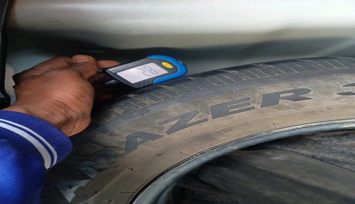 2015 Hyundai Elite i20 SPORTZ 1.2, Petrol, Manual, 61,635 km, tyre