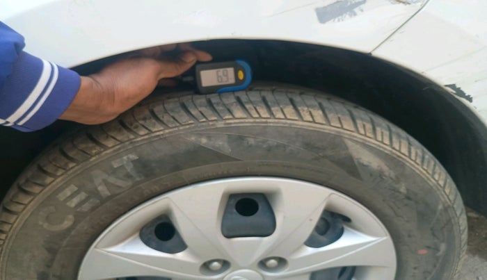 2015 Hyundai Elite i20 SPORTZ 1.2, Petrol, Manual, 61,635 km, tyre