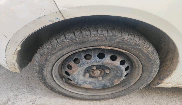 2020 Tata ALTROZ XM PLUS PETROL, Petrol, Manual, 68,650 km, tyre