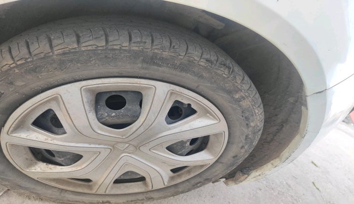 2020 Tata ALTROZ XM PLUS PETROL, Petrol, Manual, 68,650 km, tyre