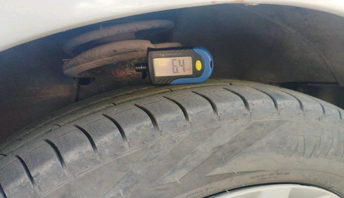 2011 Maruti Swift Dzire VDI, Diesel, Manual, 2,86,945 km, tyre