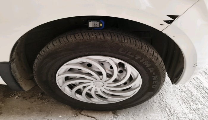 2020 Maruti New Wagon-R LXI CNG 1.0, CNG, Manual, 81,767 km, tyre