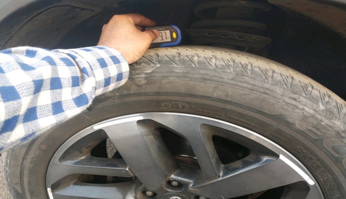 2021 Tata Harrier XZA PLUS 2.0L DARK EDITION, Diesel, Automatic, 67,071 km, tyre