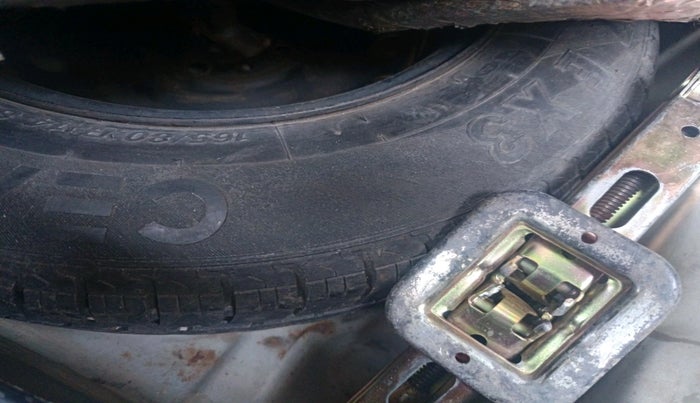 2013 Hyundai i20 MAGNA 1.4 CRDI, Diesel, Manual, 97,049 km, tyre