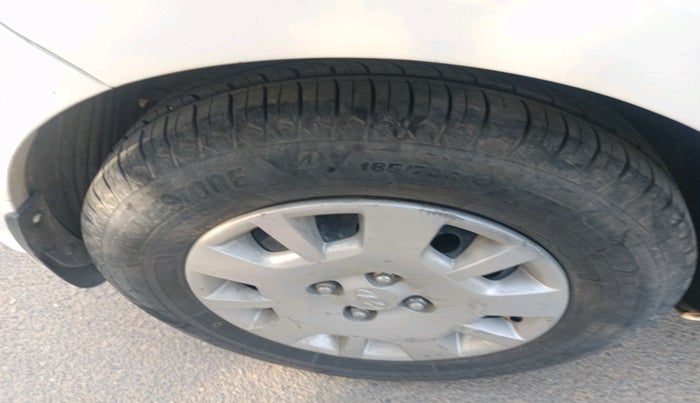 2013 Hyundai i20 MAGNA 1.4 CRDI, Diesel, Manual, 97,049 km, tyre