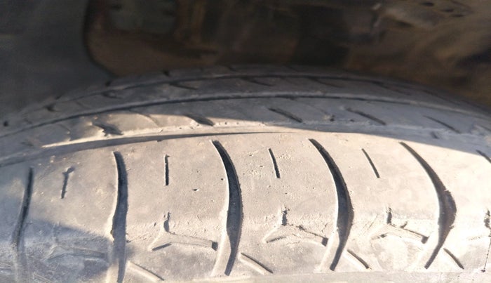 2016 Hyundai Elite i20 MAGNA 1.4 CRDI, Diesel, Manual, 1,17,625 km, tyre