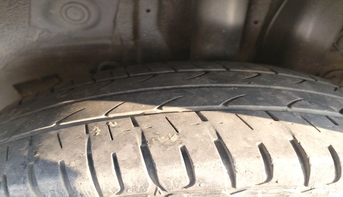 2016 Hyundai Elite i20 MAGNA 1.4 CRDI, Diesel, Manual, 1,17,625 km, tyre