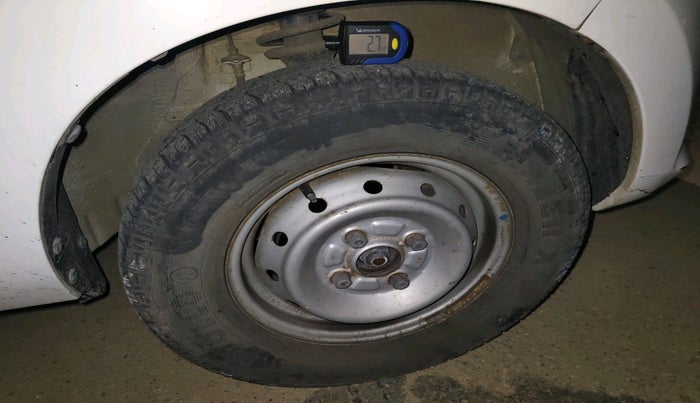 2015 Maruti Alto 800 LXI, Petrol, Manual, 42,695 km, tyre