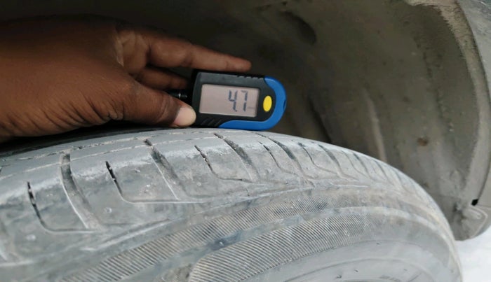 2016 Maruti Vitara Brezza ZDI, Diesel, Manual, 2,44,699 km, tyre