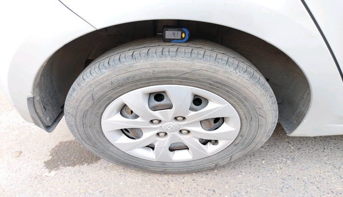 2016 Hyundai Elite i20 SPORTZ 1.4 CRDI, Diesel, Manual, 68,655 km, tyre