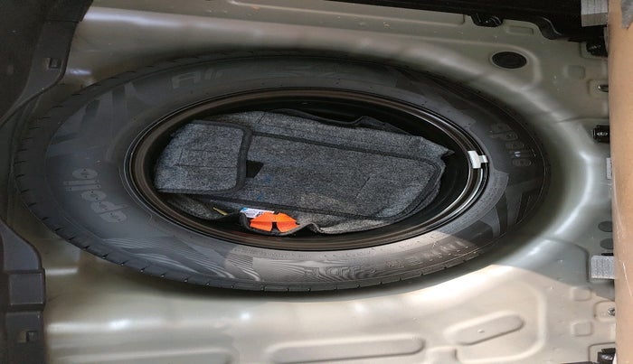 2025 Hyundai VENUE S (O) Plus 1.2 Petrol , Petrol, Manual, 4,561 km, tyre