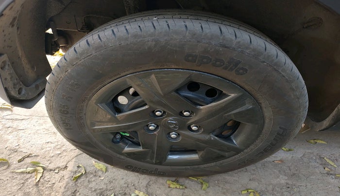 2025 Hyundai VENUE S (O) Plus 1.2 Petrol , Petrol, Manual, 4,561 km, tyre