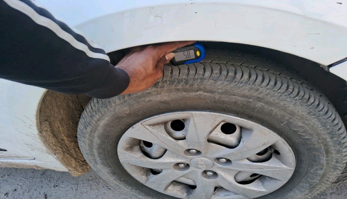 2016 Hyundai Elite i20 MAGNA 1.2, Petrol, Manual, 57,883 km, tyre