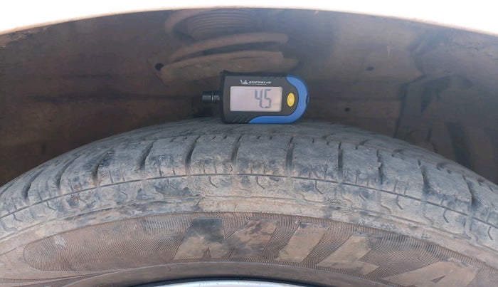 2012 Maruti Swift Dzire VDI, Diesel, Manual, 1,01,448 km, tyre