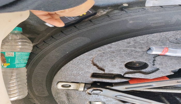 2024 Mahindra XUV 3XO MX3 1.2 L TCMPFI AT, Petrol, Automatic, 6,554 km, tyre