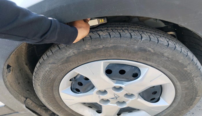 2024 Mahindra XUV 3XO MX3 1.2 L TCMPFI AT, Petrol, Automatic, 6,554 km, tyre