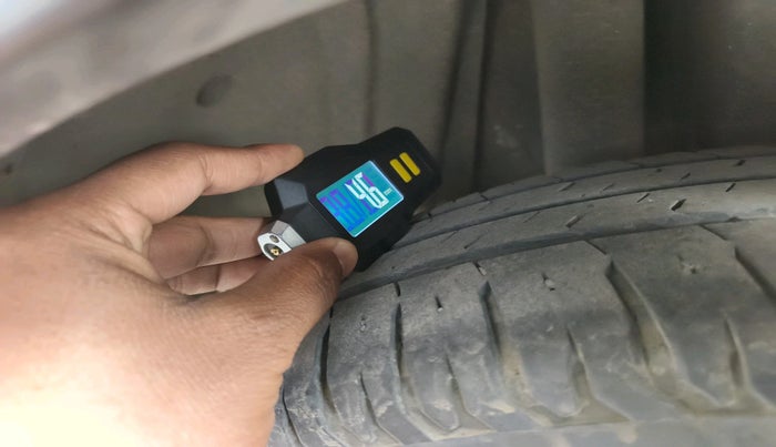 2021 Maruti XL6 ZETA MT, Petrol, Manual, 28,132 km, tyre