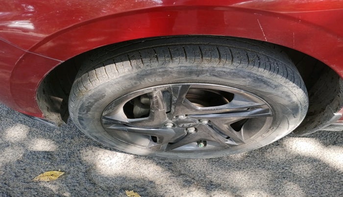 2021 Hyundai NEW I20 SPORTZ 1.5 MT, Diesel, Manual, 27,842 km, tyre