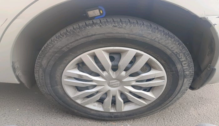 2017 Maruti Dzire VXI, Petrol, Manual, 52,935 km, tyre