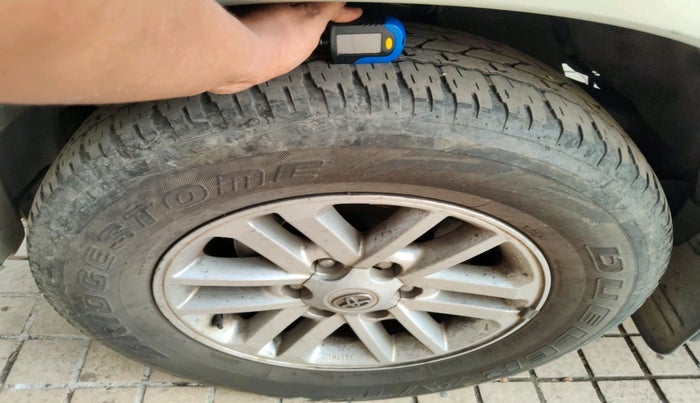 2012 Toyota Fortuner 3.0 4X2 MT, Diesel, Manual, 1,95,764 km, tyre