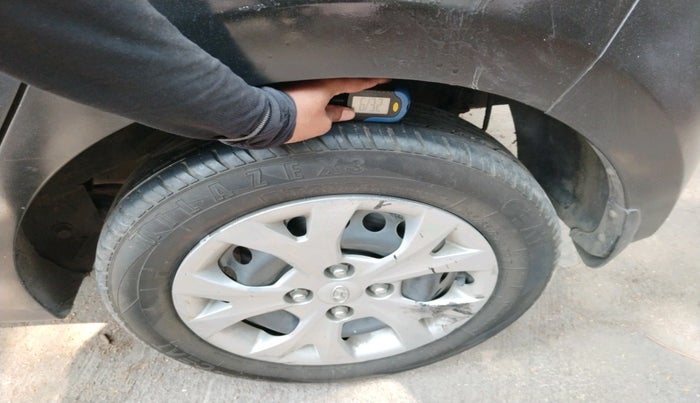 2014 Hyundai Grand i10 SPORTZ 1.2 KAPPA VTVT, Petrol, Manual, 81,870 km, tyre