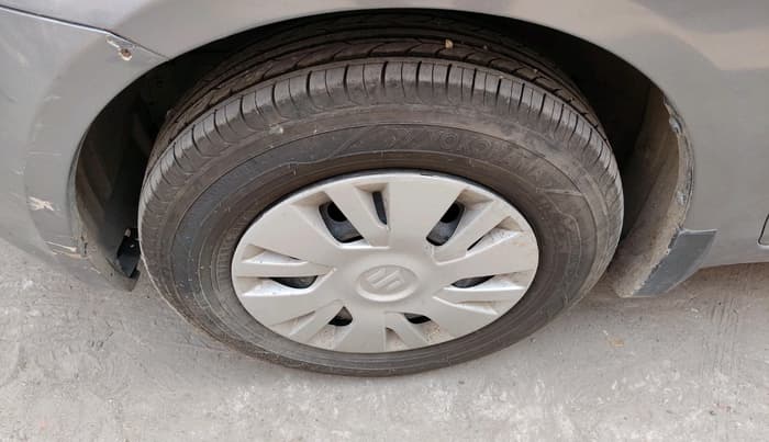 2014 Maruti Swift VXI, Petrol, Manual, 1,09,000 km, tyre