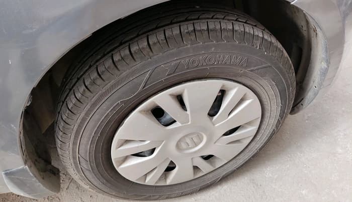 2014 Maruti Swift VXI, Petrol, Manual, 1,09,000 km, tyre