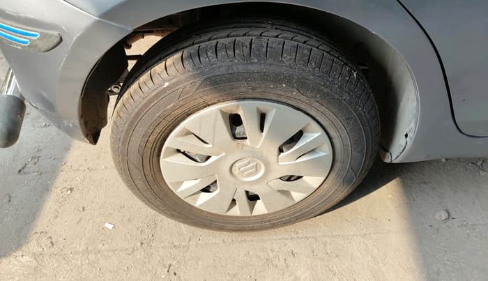 2014 Maruti Swift VXI, Petrol, Manual, 1,09,000 km, tyre