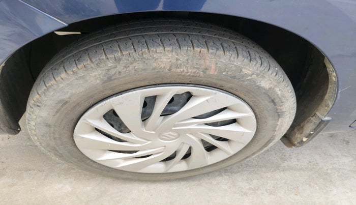 2021 Maruti Ertiga VXI CNG, CNG, Manual, 46,700 km, tyre