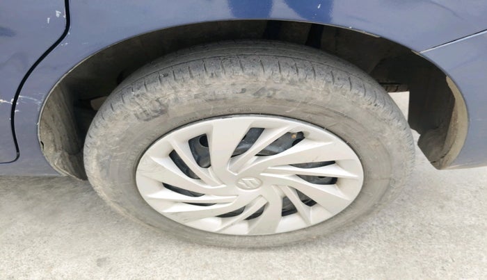 2021 Maruti Ertiga VXI CNG, CNG, Manual, 46,700 km, tyre