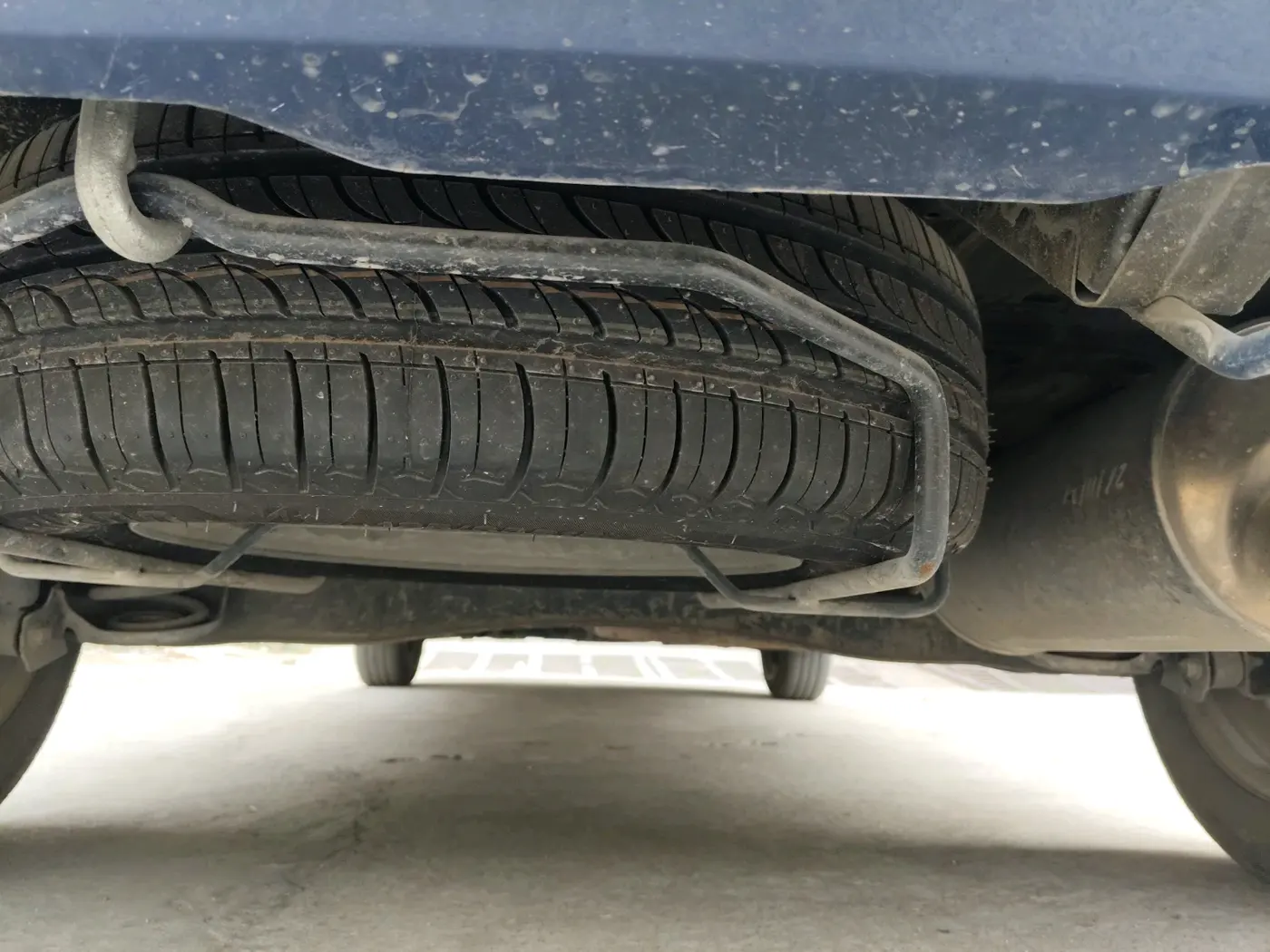 2021 Maruti Ertiga VXI CNG, CNG, Manual, 46,700 km, tyre