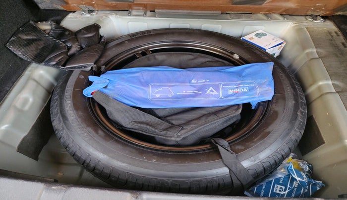 2021 Tata NEXON XZ PETROL, Petrol, Manual, 47,302 km, tyre