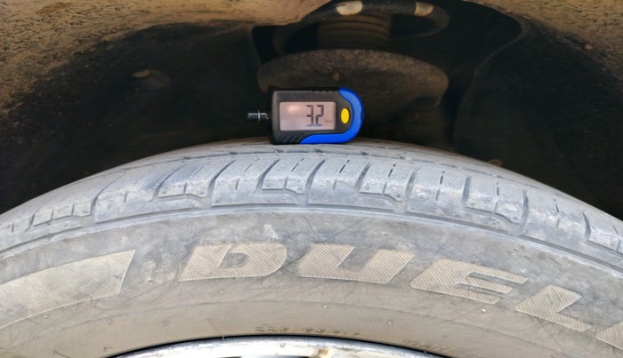 2012 Mahindra XUV500 W8, Diesel, Manual, 2,04,235 km, tyre