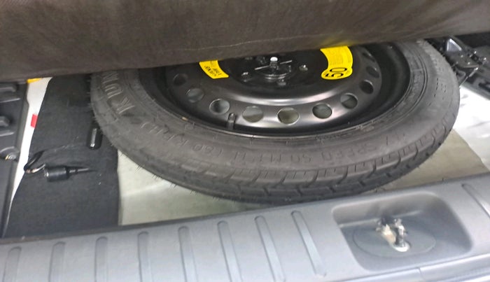 2020 Hyundai Tucson GLS 2WD AT DIESEL, Diesel, Automatic, 83,760 km, tyre