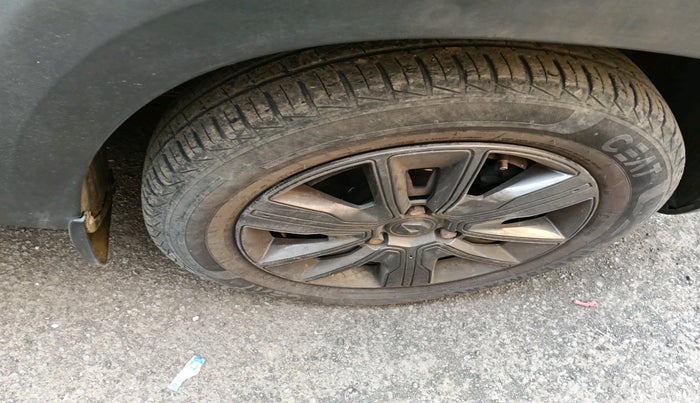 2020 Renault Kwid CLIMBER 1.0 AMT (O), Petrol, Automatic, 59,257 km, tyre