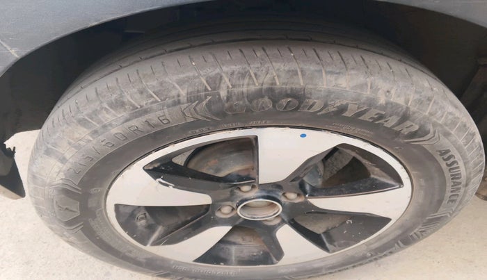 2018 Tata NEXON XZ PLUS DIESEL, Diesel, Manual, 2,01,058 km, tyre