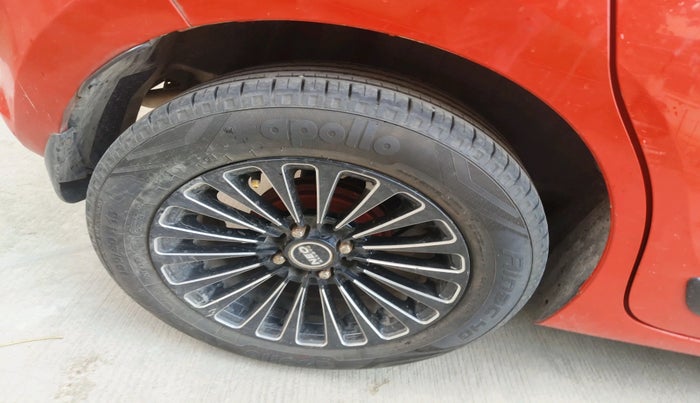 2018 Maruti Swift VDI, Diesel, Manual, 1,05,467 km, tyre