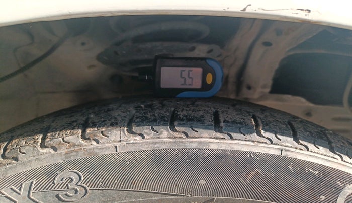 2013 Honda Amaze 1.2L I-VTEC S, Petrol, Manual, 97,950 km, tyre