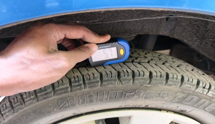 2015 Maruti Alto K10 VXI, Petrol, Manual, 13,853 km, tyre