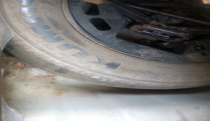 2011 Hyundai i10 ERA 1.1, Petrol, Manual, 67,202 km, tyre