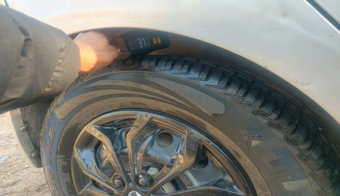 2011 Hyundai i10 ERA 1.1, Petrol, Manual, 67,202 km, tyre