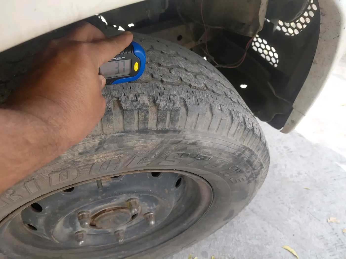 2012 Mahindra Scorpio SLE, Diesel, Manual, 1,25,558 km, tyre