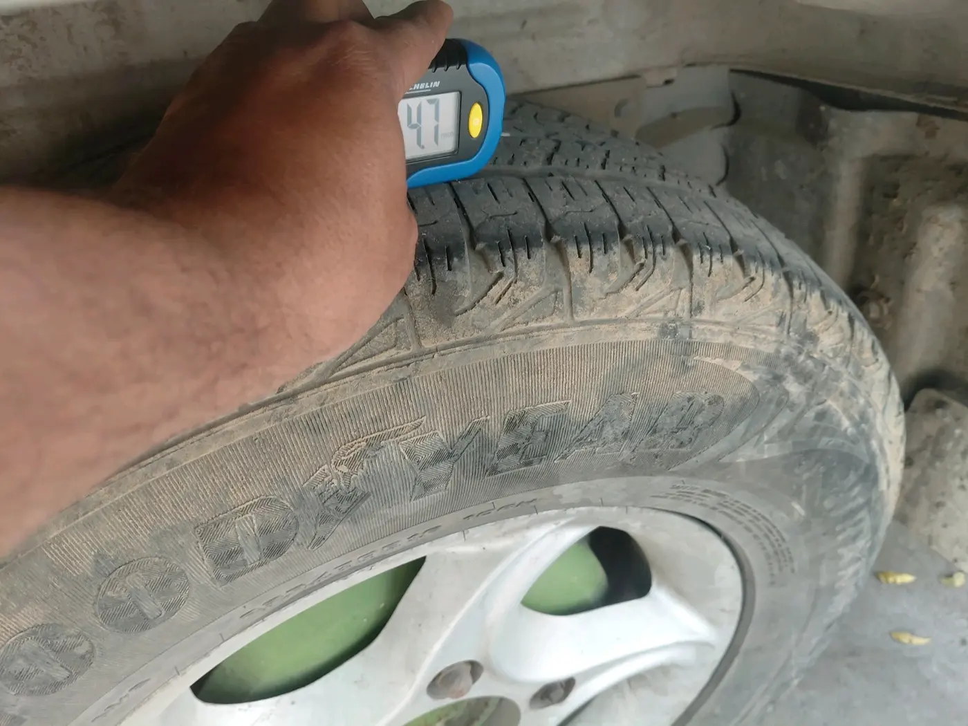 2012 Mahindra Scorpio SLE, Diesel, Manual, 1,25,558 km, tyre
