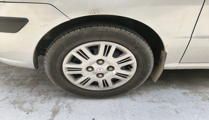 2011 Hyundai Santro Xing GL, Petrol, Manual, 2,05,314 km, tyre