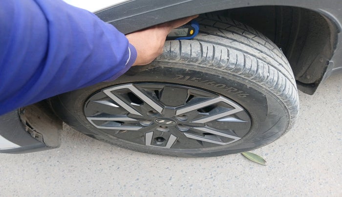 2023 Hyundai VENUE S (O) 1.0 Turbo Petrol DCT, Petrol, Automatic, 13,782 km, tyre