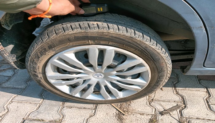 2012 Maruti Wagon R 1.0 VXI, Petrol, Manual, 78,154 km, tyre