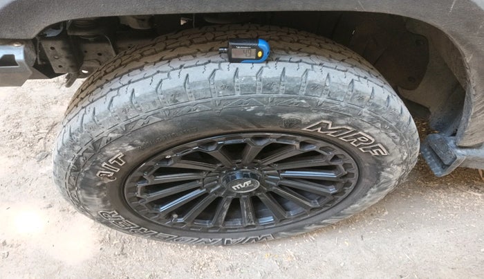 2023 Mahindra Thar LX D AT 4WD HT, Diesel, Automatic, 55,096 km, tyre