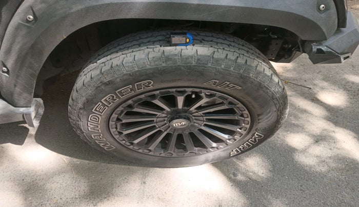 2023 Mahindra Thar LX D AT 4WD HT, Diesel, Automatic, 55,096 km, tyre