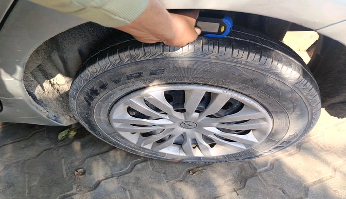 2016 Maruti Swift VDI, Diesel, Manual, 83,104 km, tyre