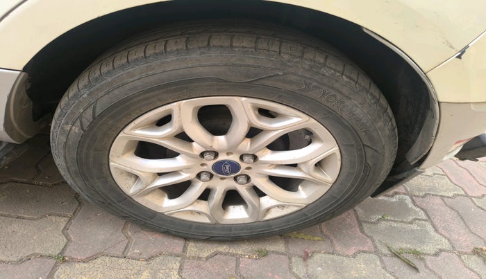 2014 Ford Ecosport TITANIUM 1.5L DIESEL (OPT), Diesel, Manual, 75,716 km, tyre